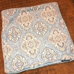 Set of 2 Prologue pillow covers